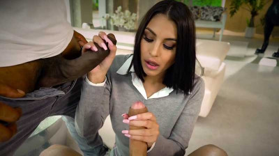 Clase particular anal para una colegiala en un trío POV